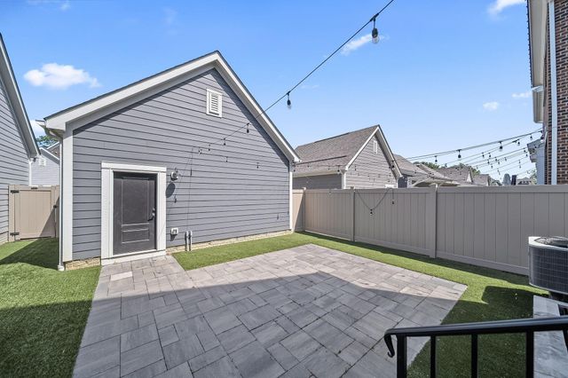 1173 Perry Street, 20P, Columbus, OH 43201