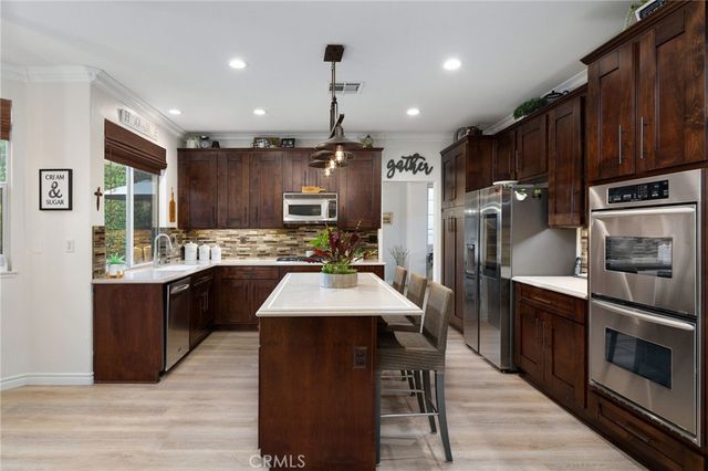 2384 Canyon Crest, La Verne, CA 91750