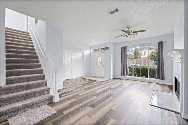 9366 Corner Oaks Lane, Houston, TX 77036