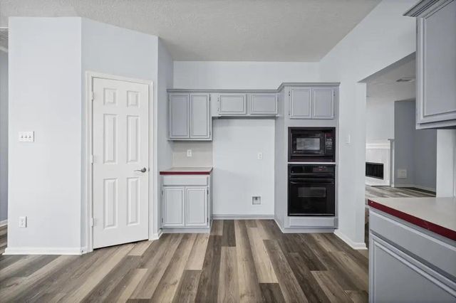 9366 Corner Oaks Lane, Houston, TX 77036