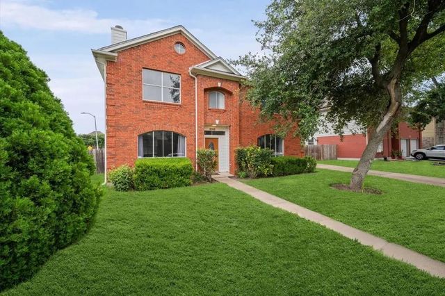 9366 Corner Oaks Lane, Houston, TX 77036