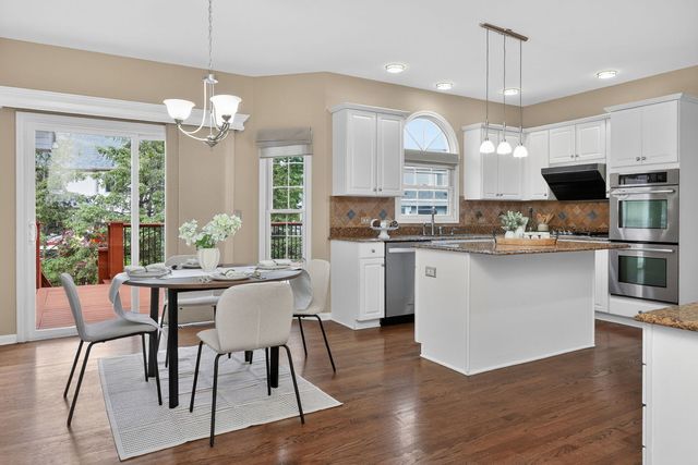 2908 Sibling Court, Naperville, IL 60564