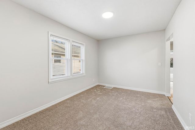 1002 E Broadway Street, Mishawaka, IN 46545