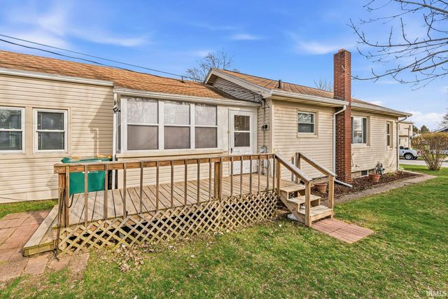 1002 E Broadway Street, Mishawaka, IN 46545