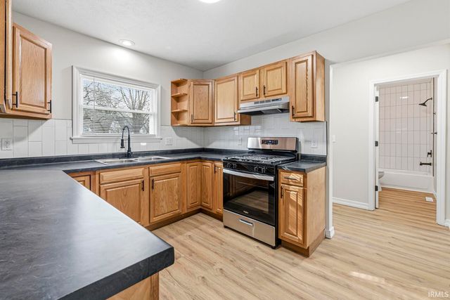 1002 E Broadway Street, Mishawaka, IN 46545