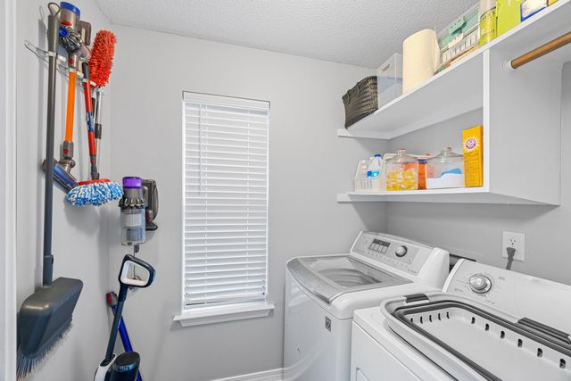 1906 W Mistral Lane, Fort Walton Beach, FL 32547