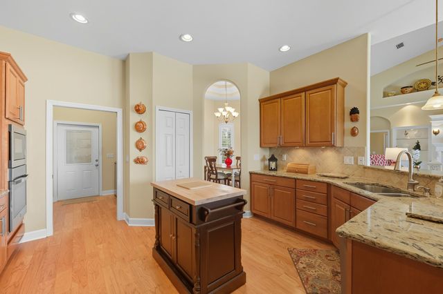 305 Marsh Point Cir, St Augustine, FL 32080