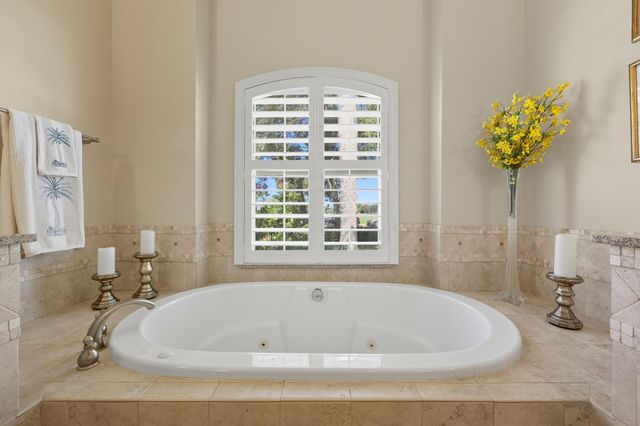 305 Marsh Point Cir, St Augustine, FL 32080