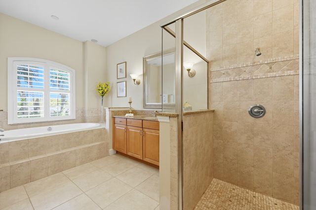 305 Marsh Point Cir, St Augustine, FL 32080