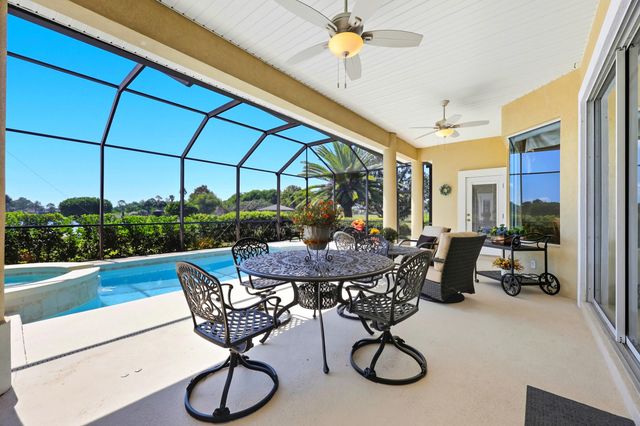 305 Marsh Point Cir, St Augustine, FL 32080