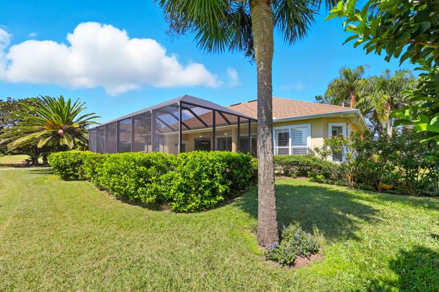 305 Marsh Point Cir, St Augustine, FL 32080