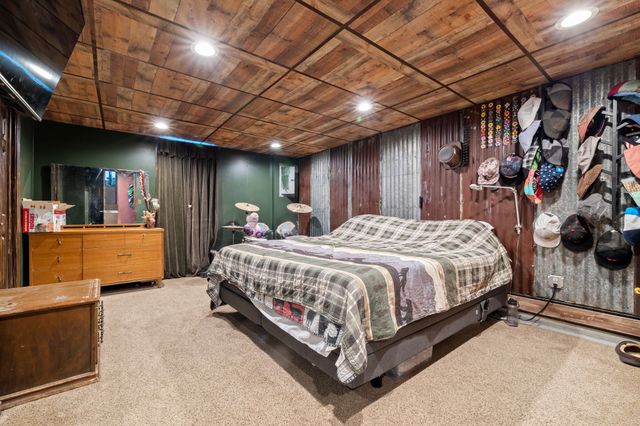 200 Mitchell Avenue SW, Mitchellville, IA 50169