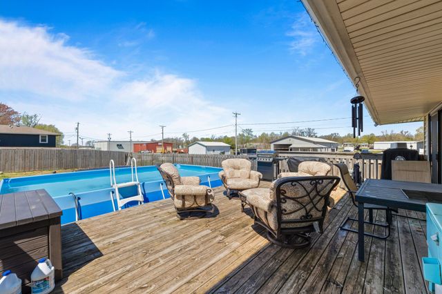 200 Mitchell Avenue SW, Mitchellville, IA 50169