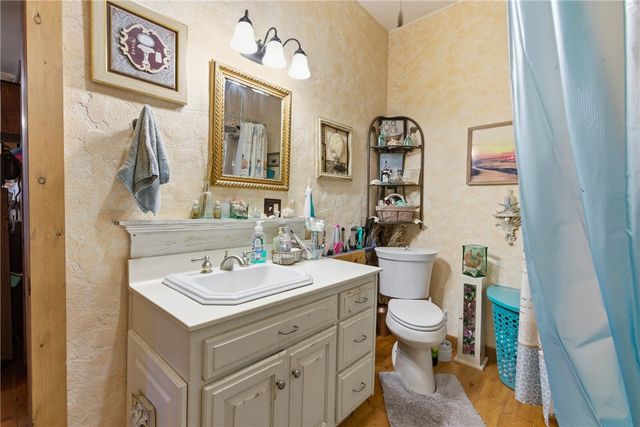 312 W Spring Street, Sulphur Springs, AR 72768