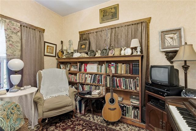 312 W Spring Street, Sulphur Springs, AR 72768