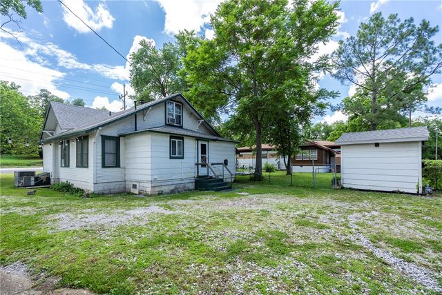 312 W Spring Street, Sulphur Springs, AR 72768