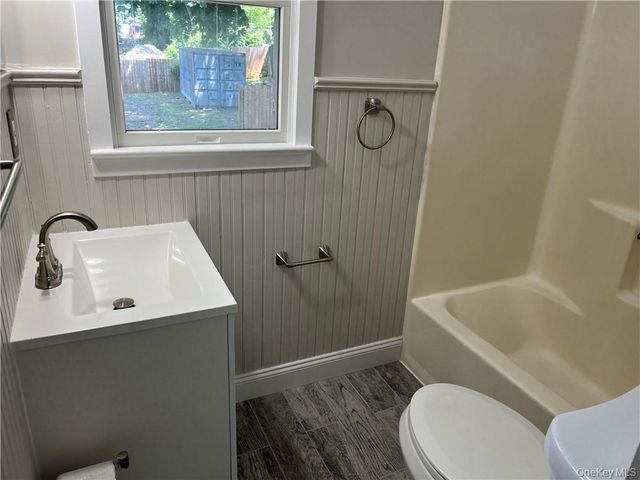 598 Rte 303, Blauvelt, NY 10913