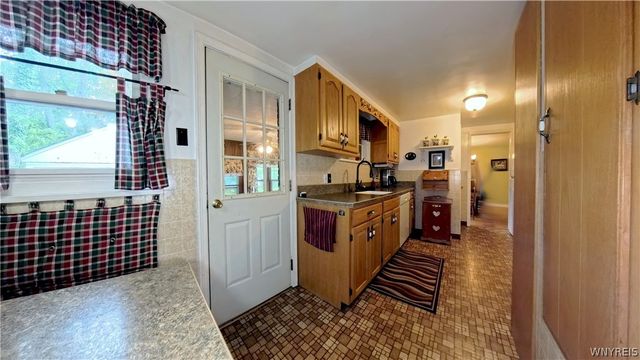 251 Ridgewood Drive, Amherst, NY 14226