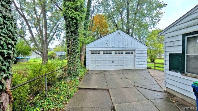 251 Ridgewood Drive, Amherst, NY 14226