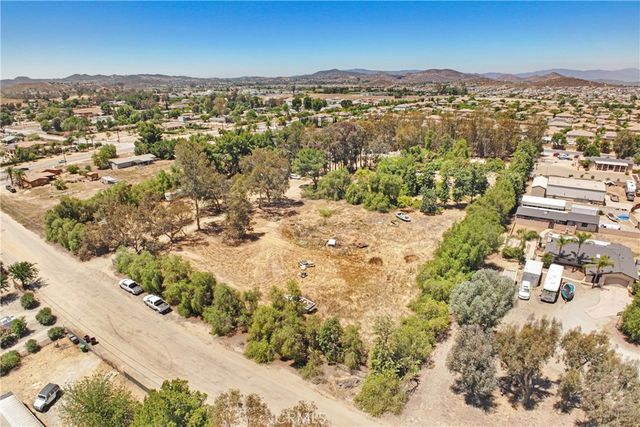 30925 Old Windmill Road, Menifee, CA 92584