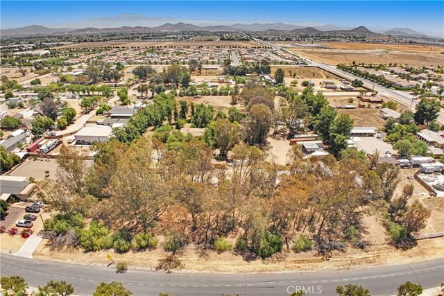 30925 Old Windmill Road, Menifee, CA 92584