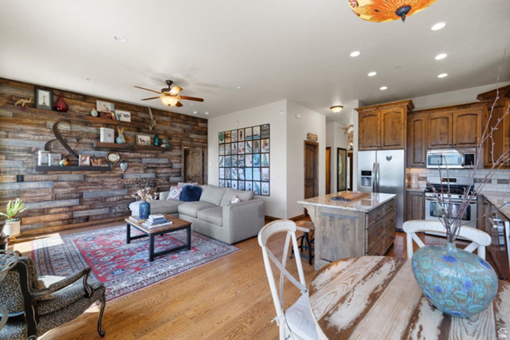 Image 11 of property listing at 515 W HERITAGE WAY #58, Heber City, UT 84032