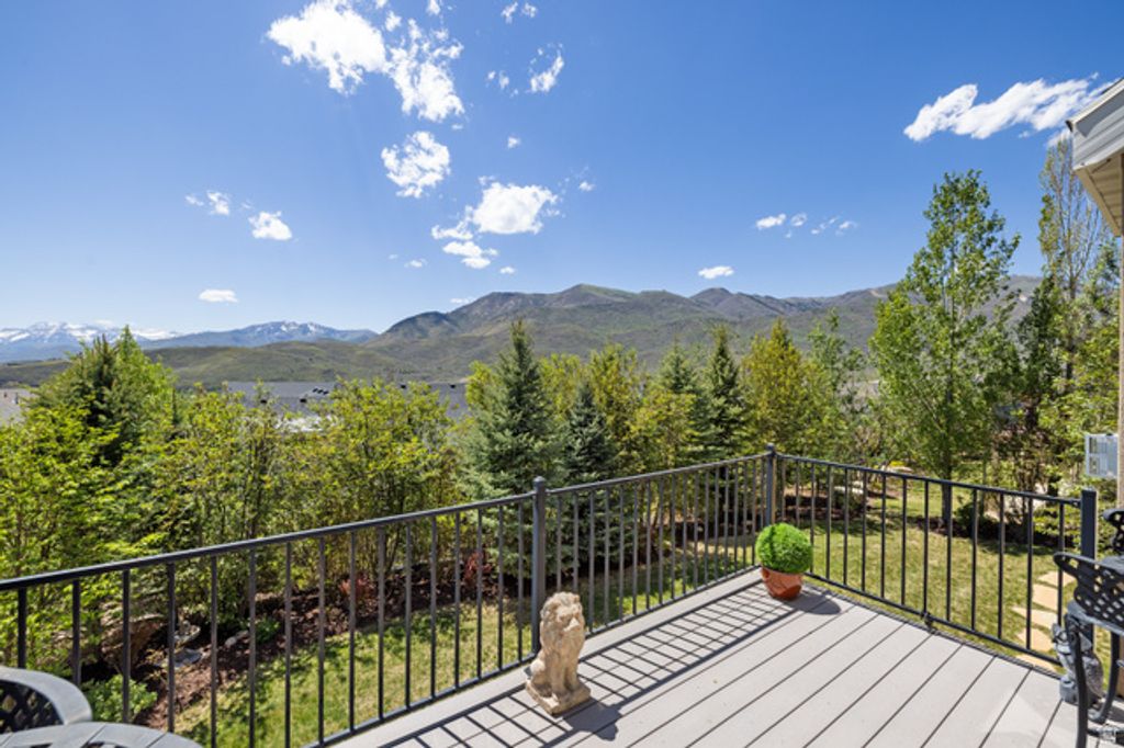 Image 13 of property listing at 515 W HERITAGE WAY #58, Heber City, UT 84032