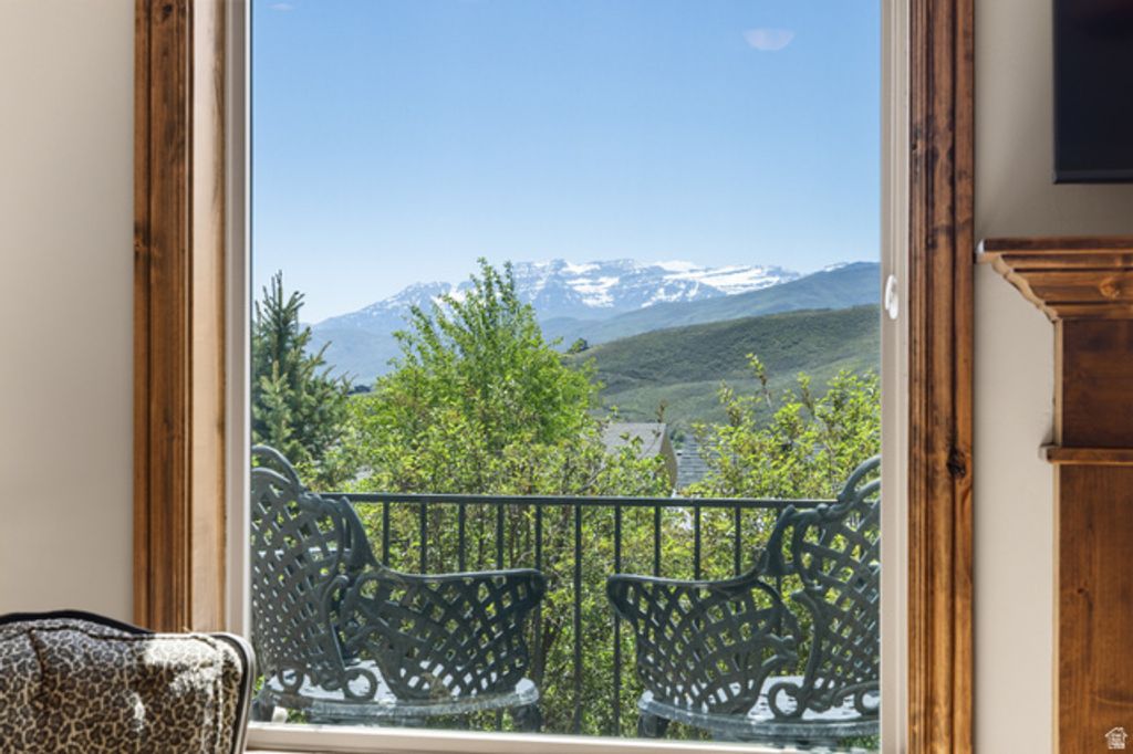 Image 6 of property listing at 515 W HERITAGE WAY #58, Heber City, UT 84032