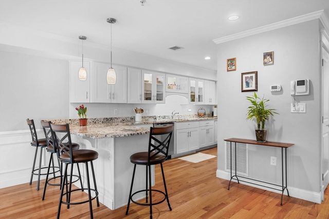 100 Burrill Street 3, Swampscott, MA 01907