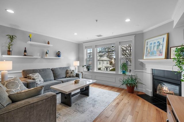 100 Burrill Street 3, Swampscott, MA 01907