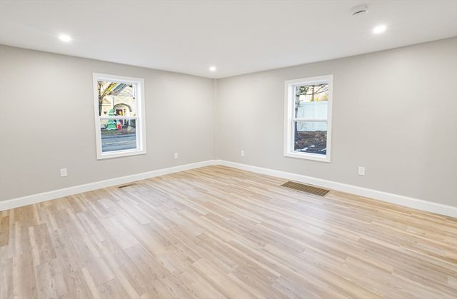 98 Southville B, Southborough, MA 01772