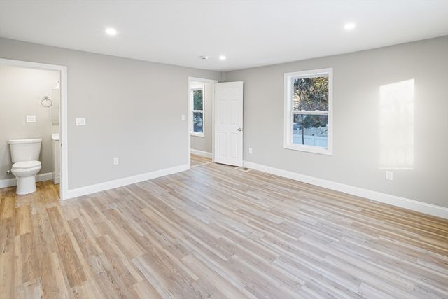 98 Southville B, Southborough, MA 01772