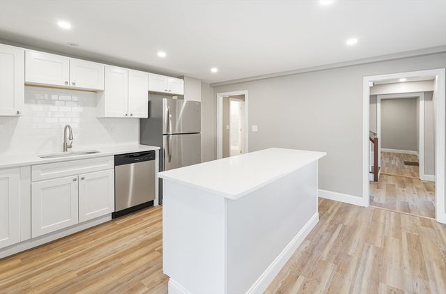 98 Southville B, Southborough, MA 01772