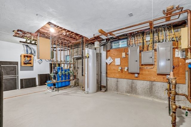 10 Rock Meadow Rd, Westwood, MA 02090