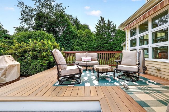 10 Rock Meadow Rd, Westwood, MA 02090