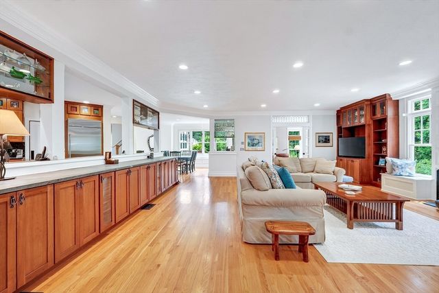 10 Rock Meadow Rd, Westwood, MA 02090