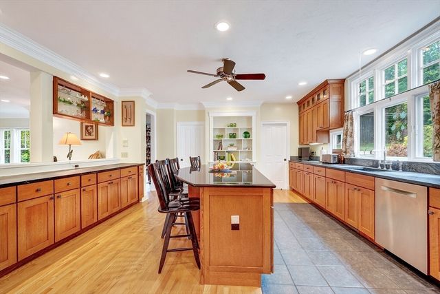 10 Rock Meadow Rd, Westwood, MA 02090