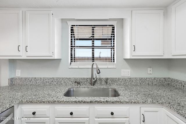 144 POINSETTIA Street, Atlantic Beach, FL 32233