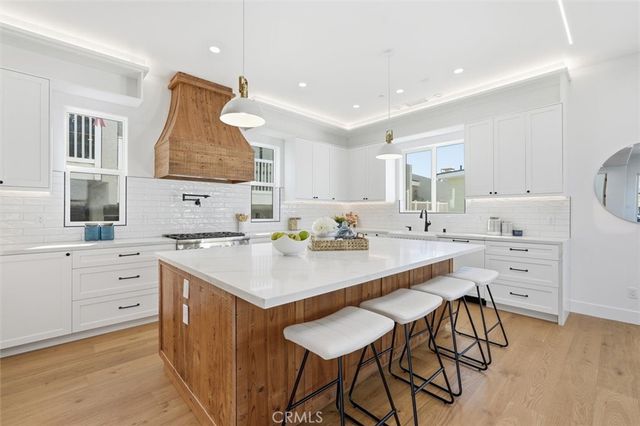 617 N Irena Avenue A, Redondo Beach, CA 90277