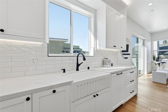 617 N Irena Avenue A, Redondo Beach, CA 90277