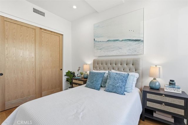 617 N Irena Avenue A, Redondo Beach, CA 90277