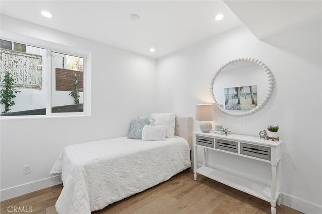 617 N Irena Avenue A, Redondo Beach, CA 90277