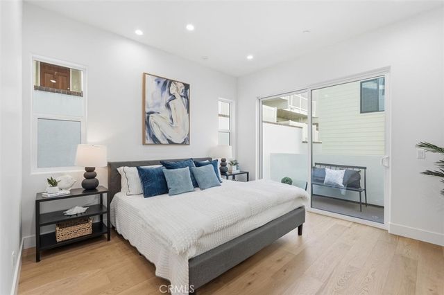 617 N Irena Avenue A, Redondo Beach, CA 90277