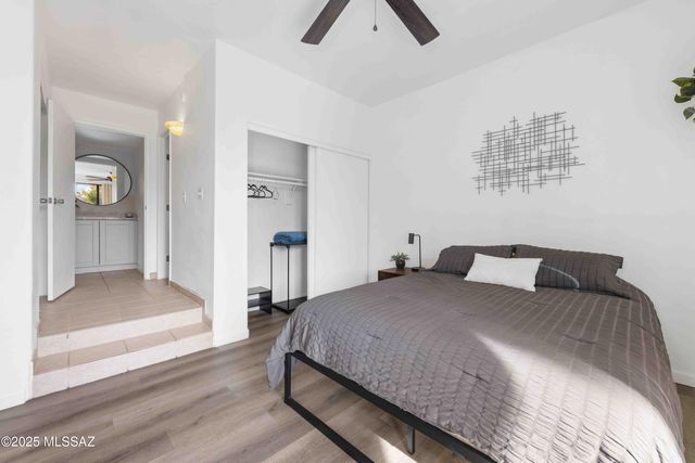 5675 N Camino Esplendora Apt 1103, Tucson, AZ 85718