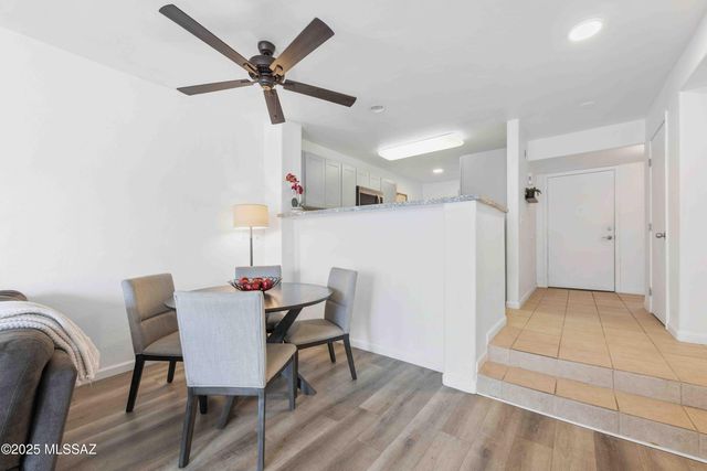 5675 N Camino Esplendora Apt 1103, Tucson, AZ 85718