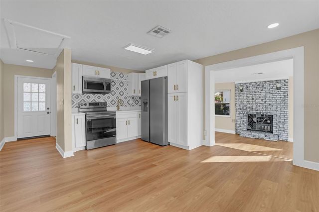 230 HOWARD BOULEVARD, Longwood, FL 32750