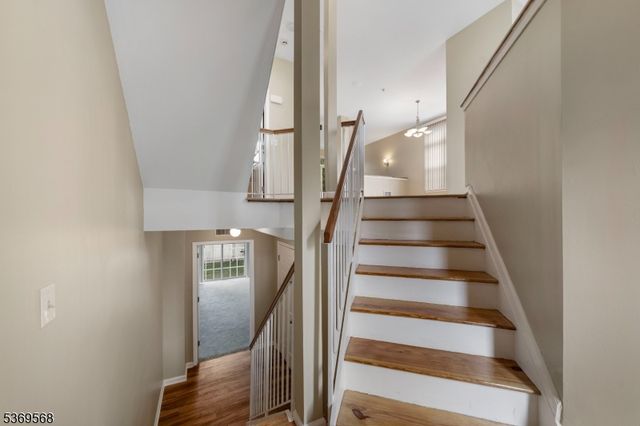 1727 Essex St 601, Rahway City, NJ 07065