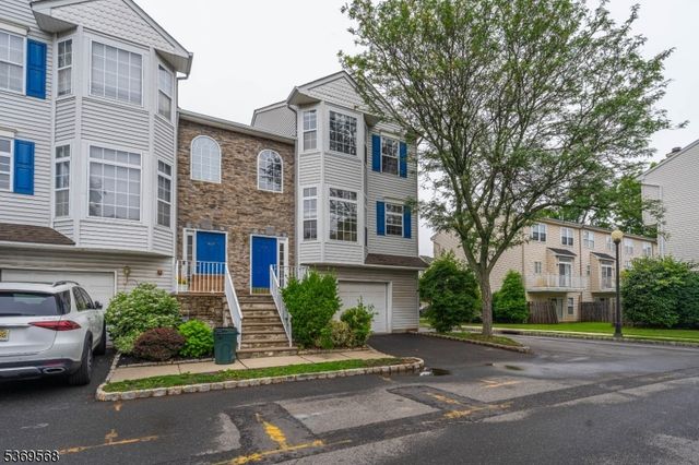 1727 Essex St 601, Rahway City, NJ 07065