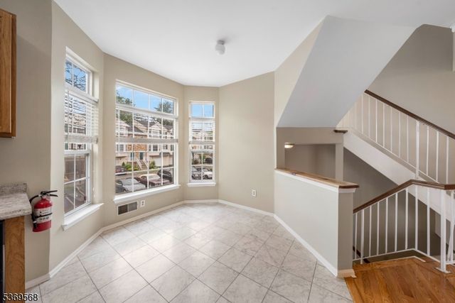 1727 Essex St 601, Rahway City, NJ 07065