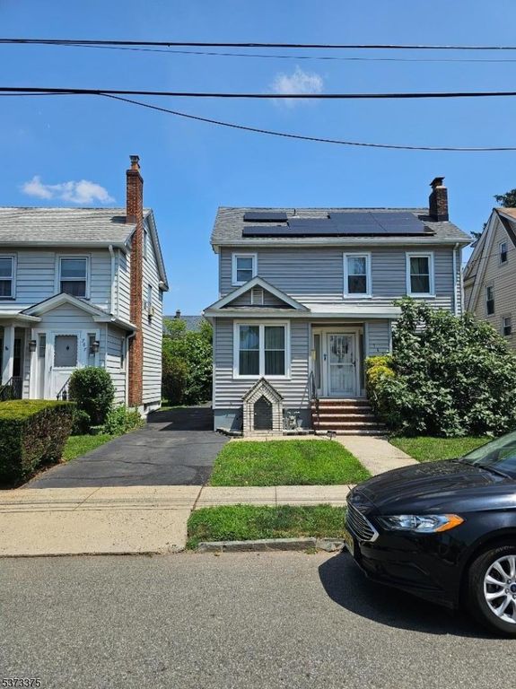 761 Cleveland Ave, Elizabeth City, NJ 07208